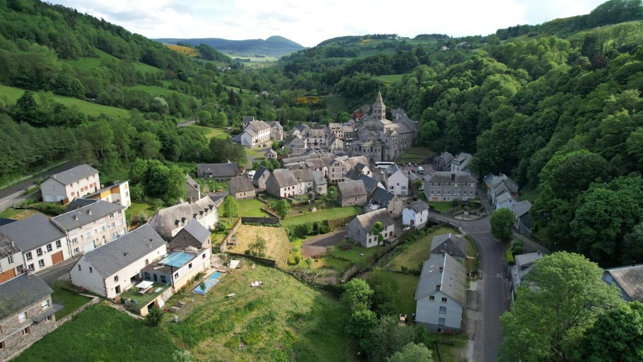Tulipe, Appartement 5 Personnes, Entre Sancy Et Volcans D'Auvergne Orcival Bagian luar foto